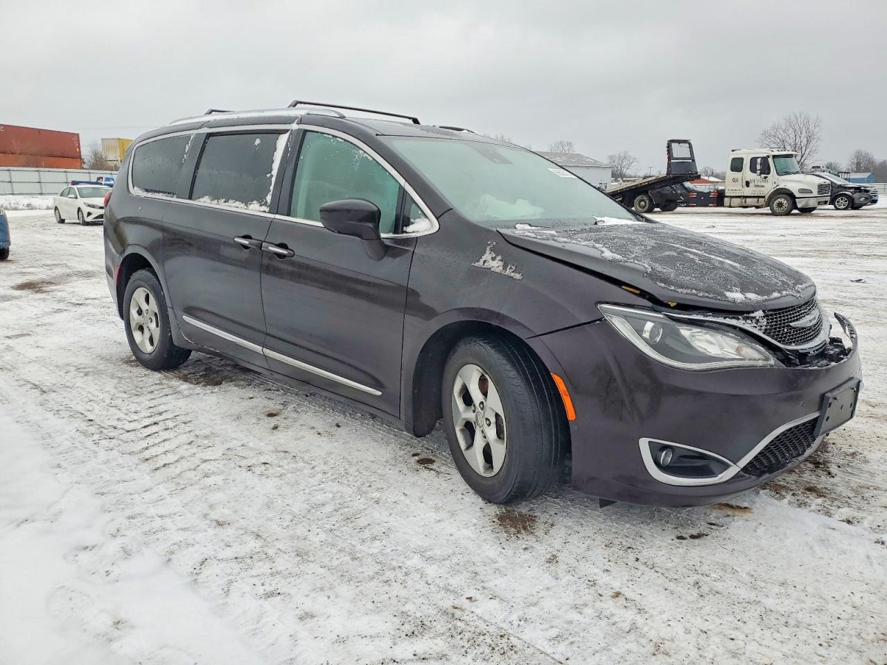2017 Chrysler Pacifica Touring L Plus - Image 4