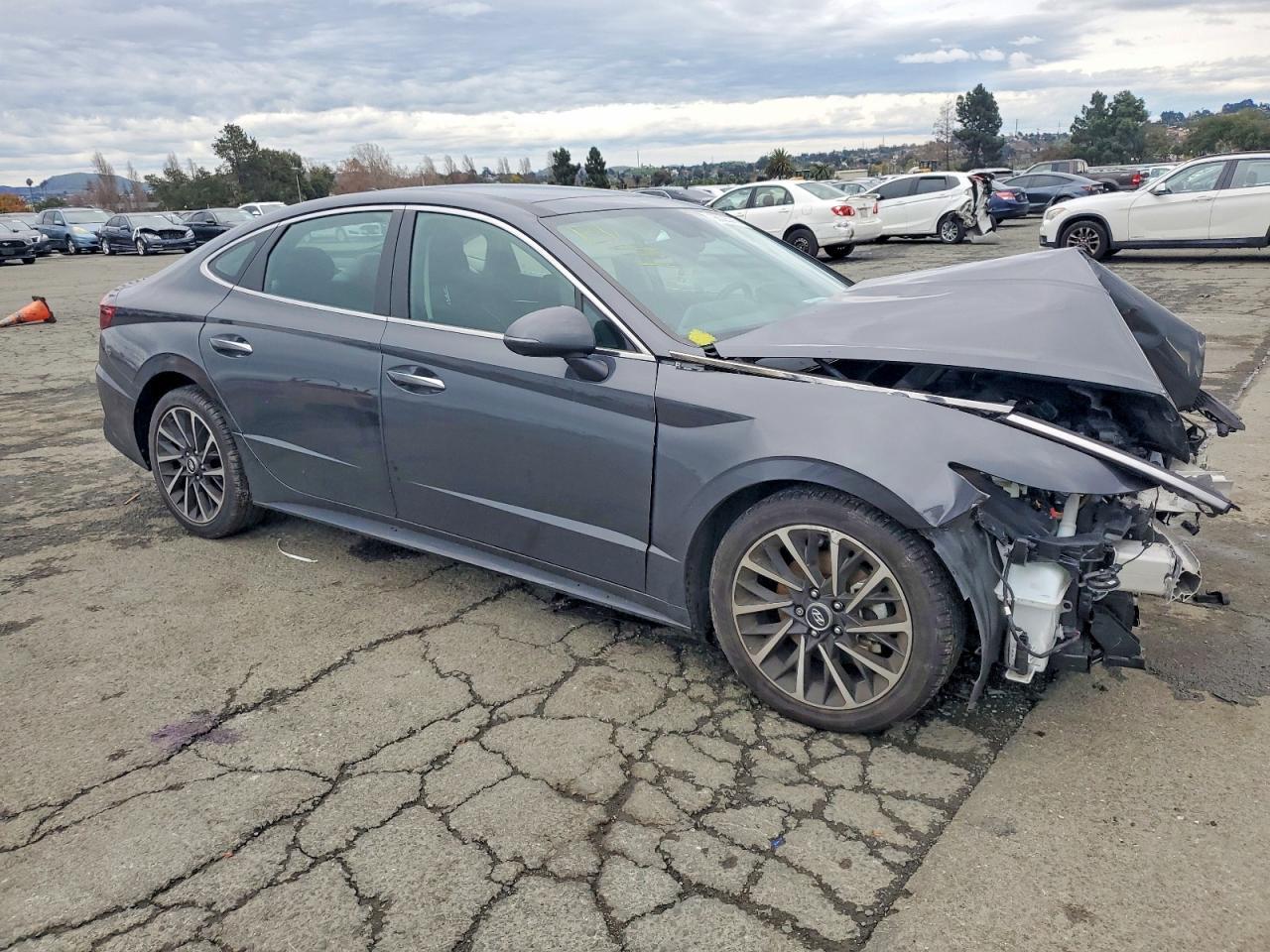 2021 Hyundai Sonata Limited - Image 4