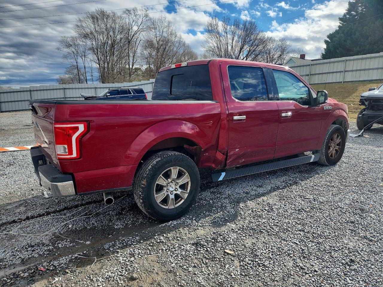 2015 Ford F150 Supercrew - Фото 3