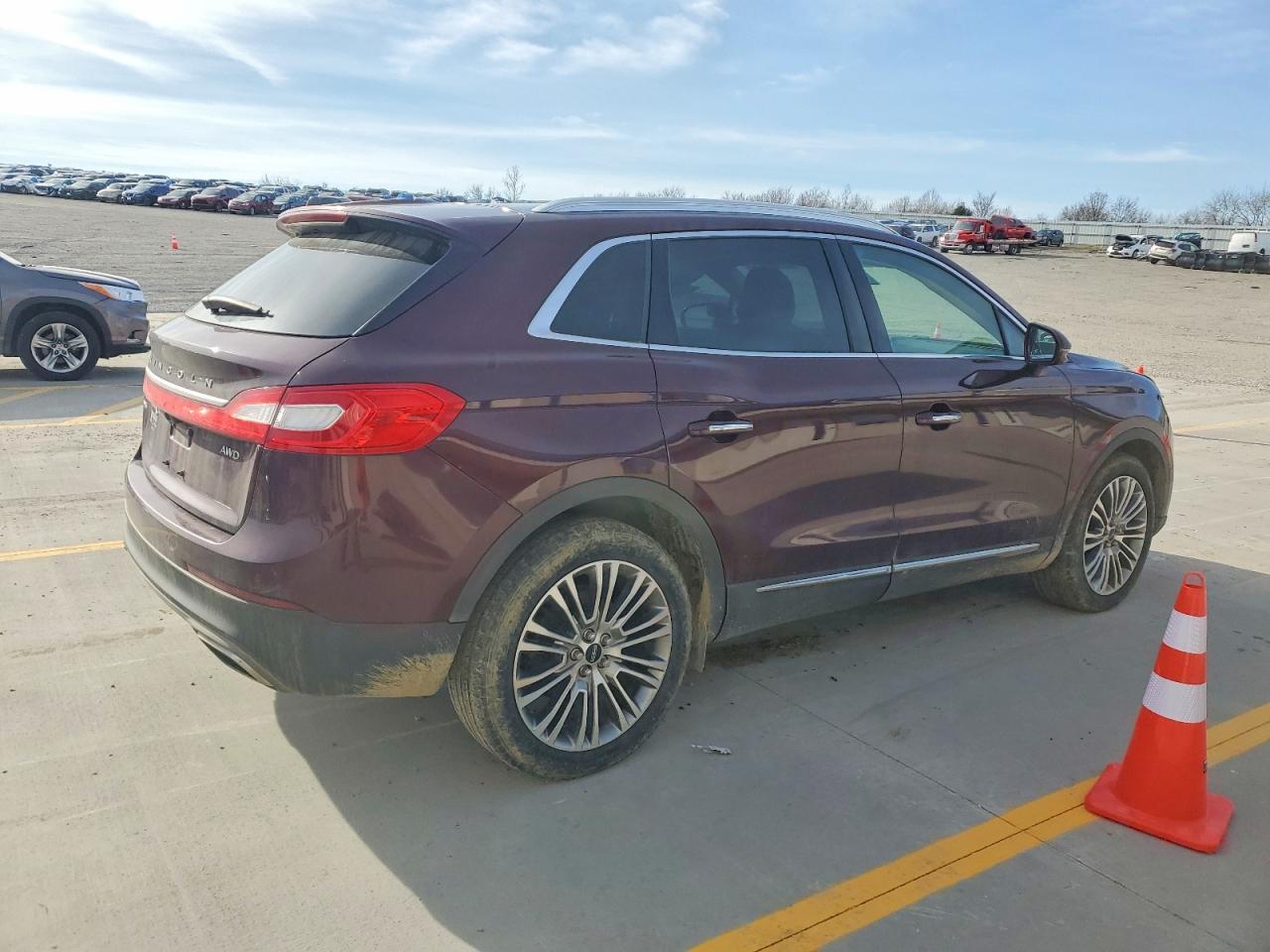 2017 Lincoln Mkx Reserve - Фото 3