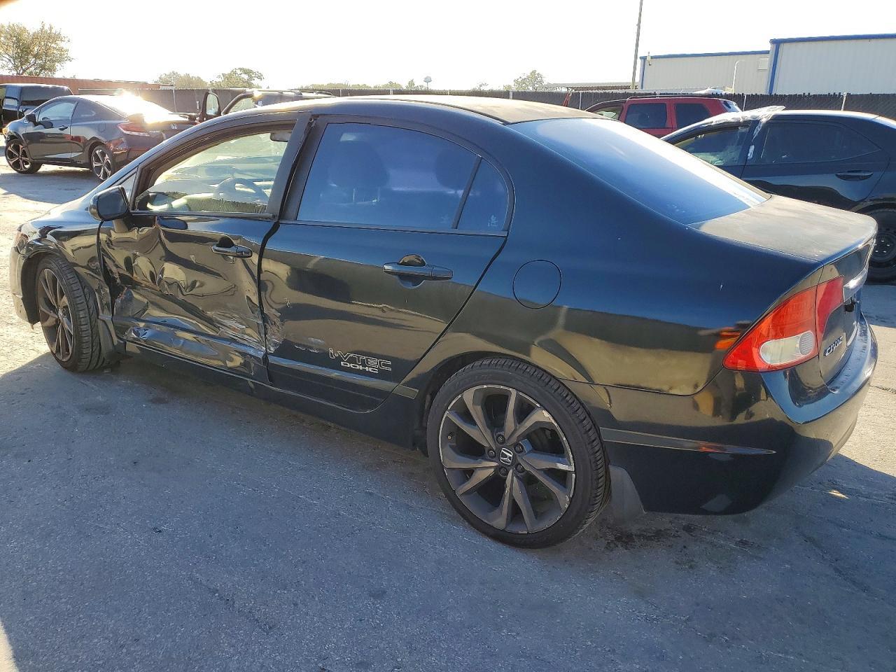 2010 Honda Civic Lx - Image 2