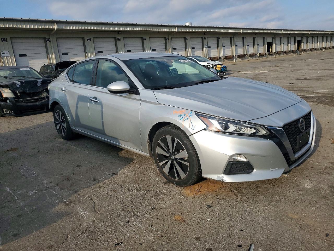 2022 Nissan Altima Sv - Image 4