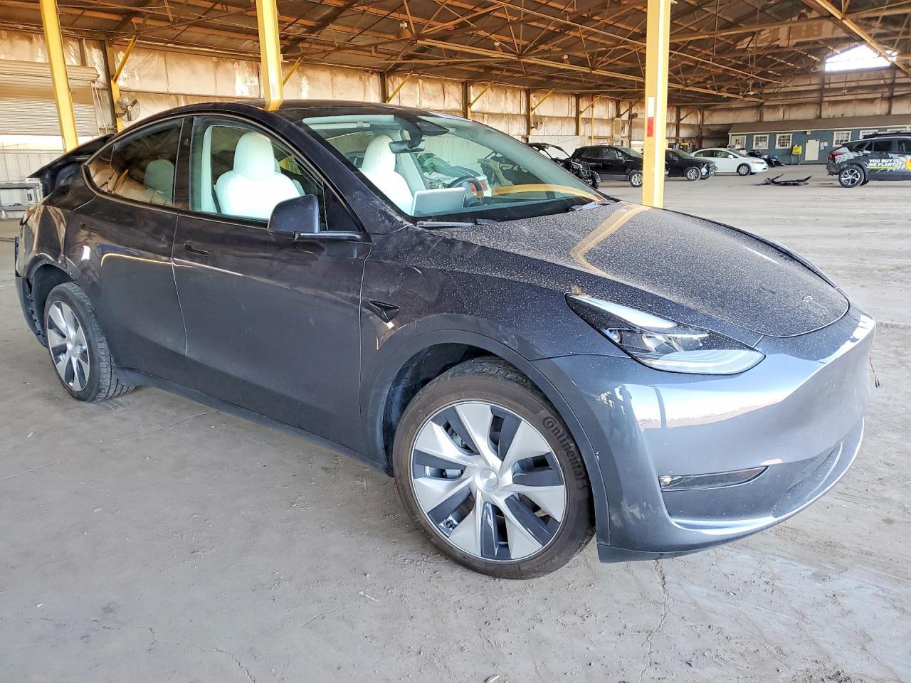 2023 Tesla Model Y - Image 4