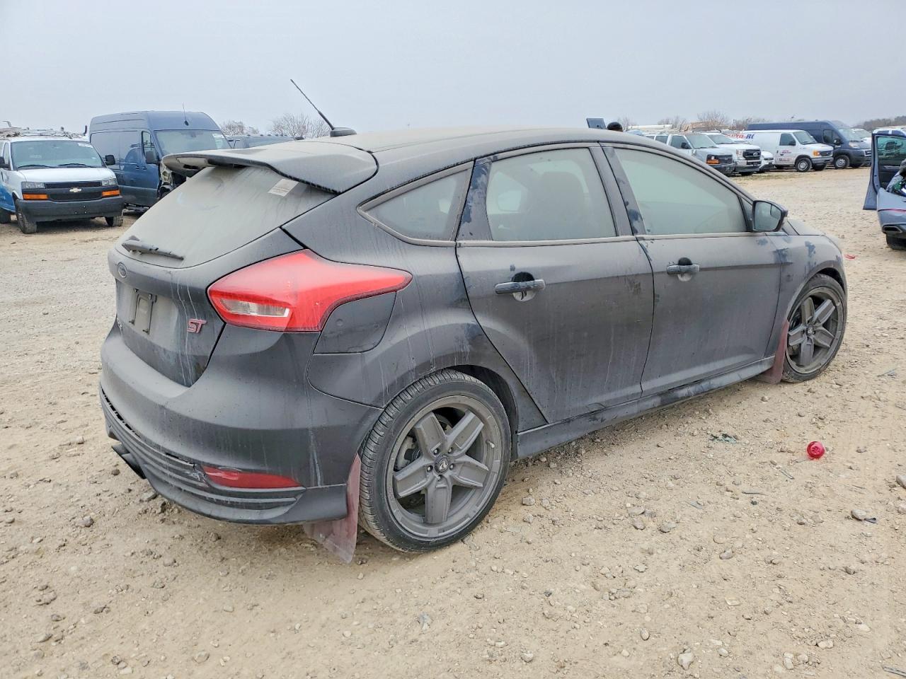 2016 Ford Focus St - Фото 3