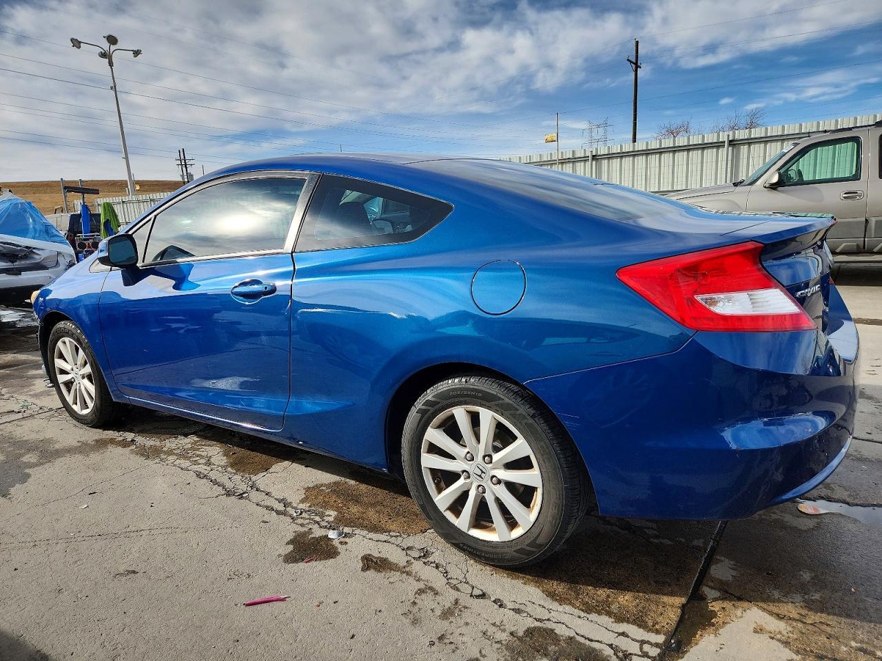 2012 Honda Civic Ex - Image 2