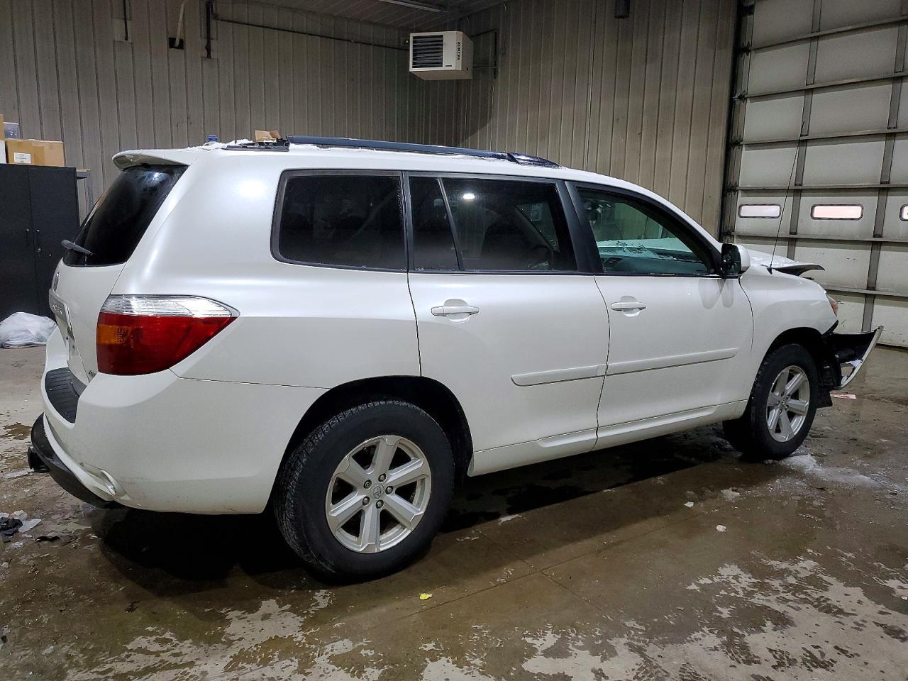 2010 Toyota Highlander - Image 3
