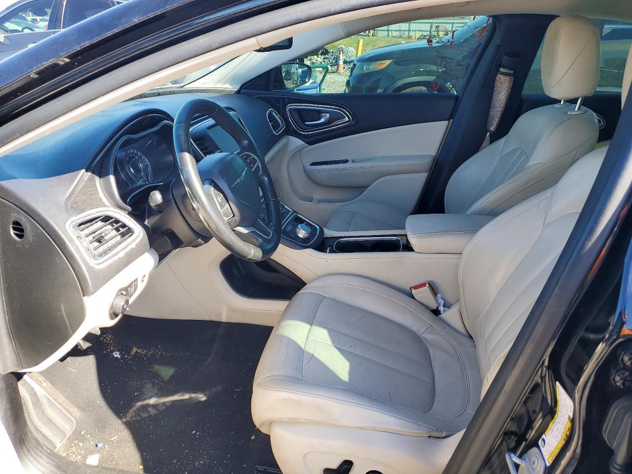 2015 Chrysler 200 C - Фото 7