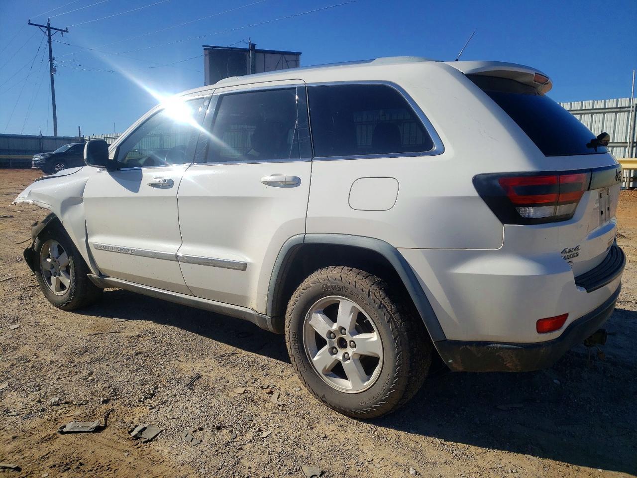 2011 Jeep Grandcherokee - Image 2