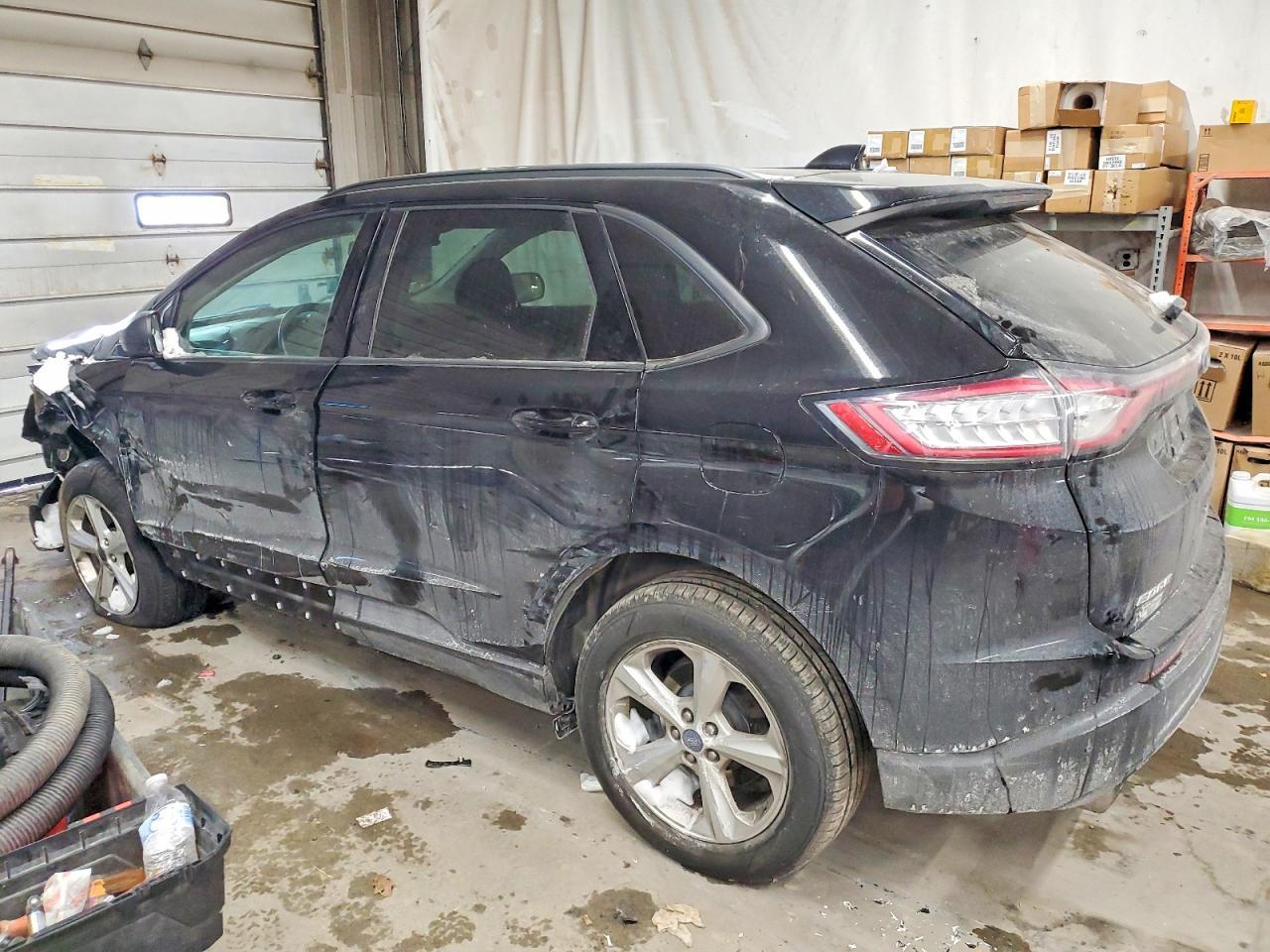 2017 Ford Edge Se - Image 2