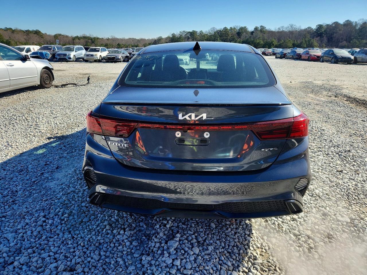 2022 Kia Forte Gt Line - Фото 6