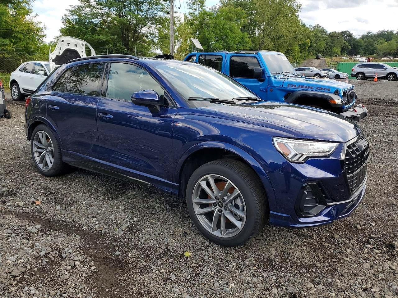 2025 Audi Q3 Premium S Line 45 - Фото 4