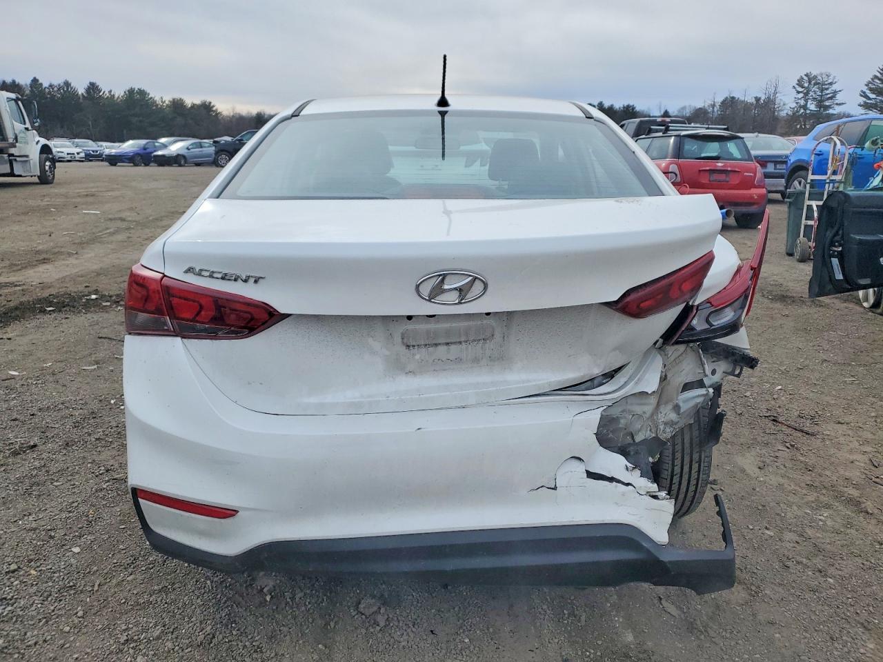 2019 Hyundai Accent Se - Image 6