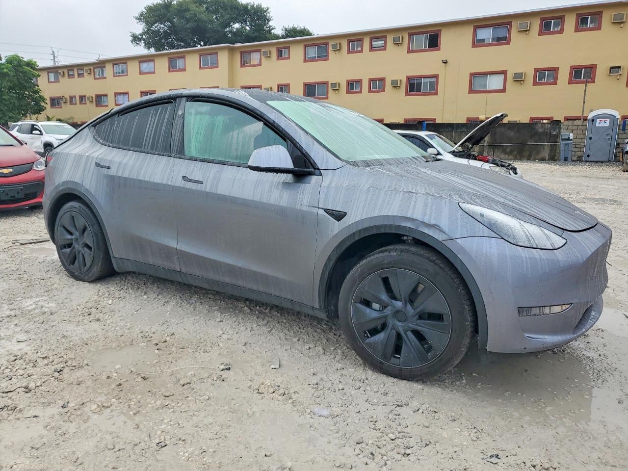2024 Tesla Model Y - Image 4