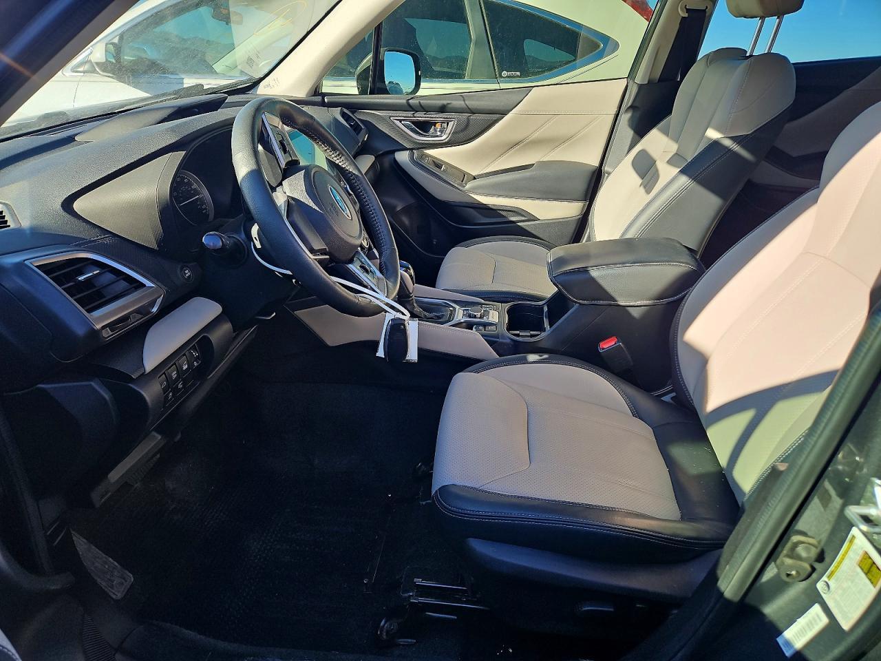 2023 Subaru Forester Limited - Image 7