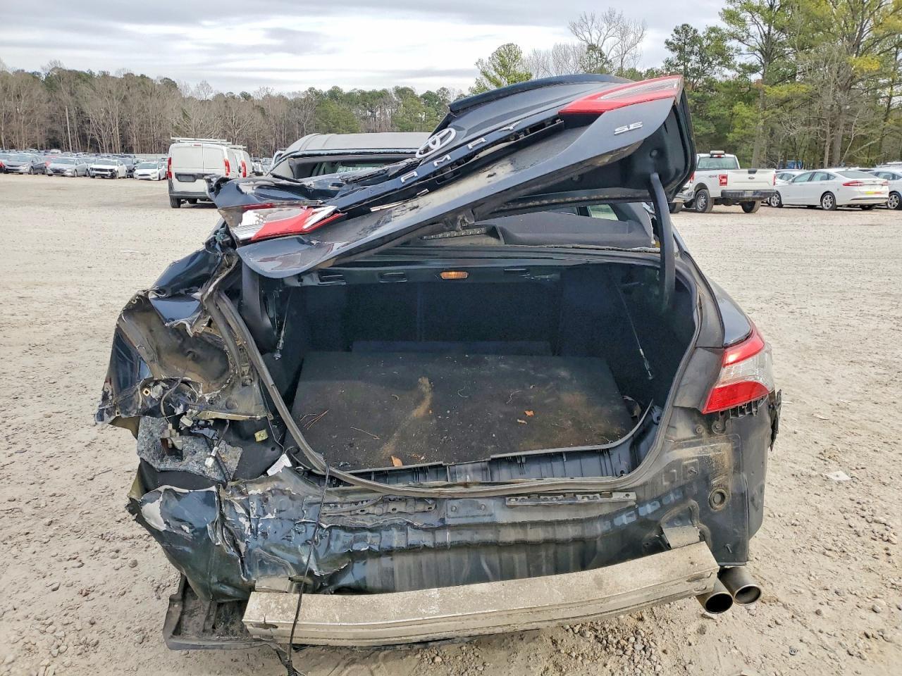 2018 Toyota Camry L - Фото 6