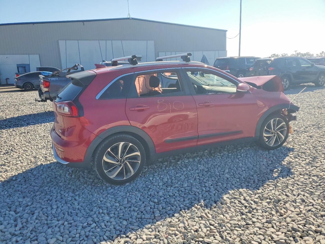 2018 Kia Niro Touring - Фото 3