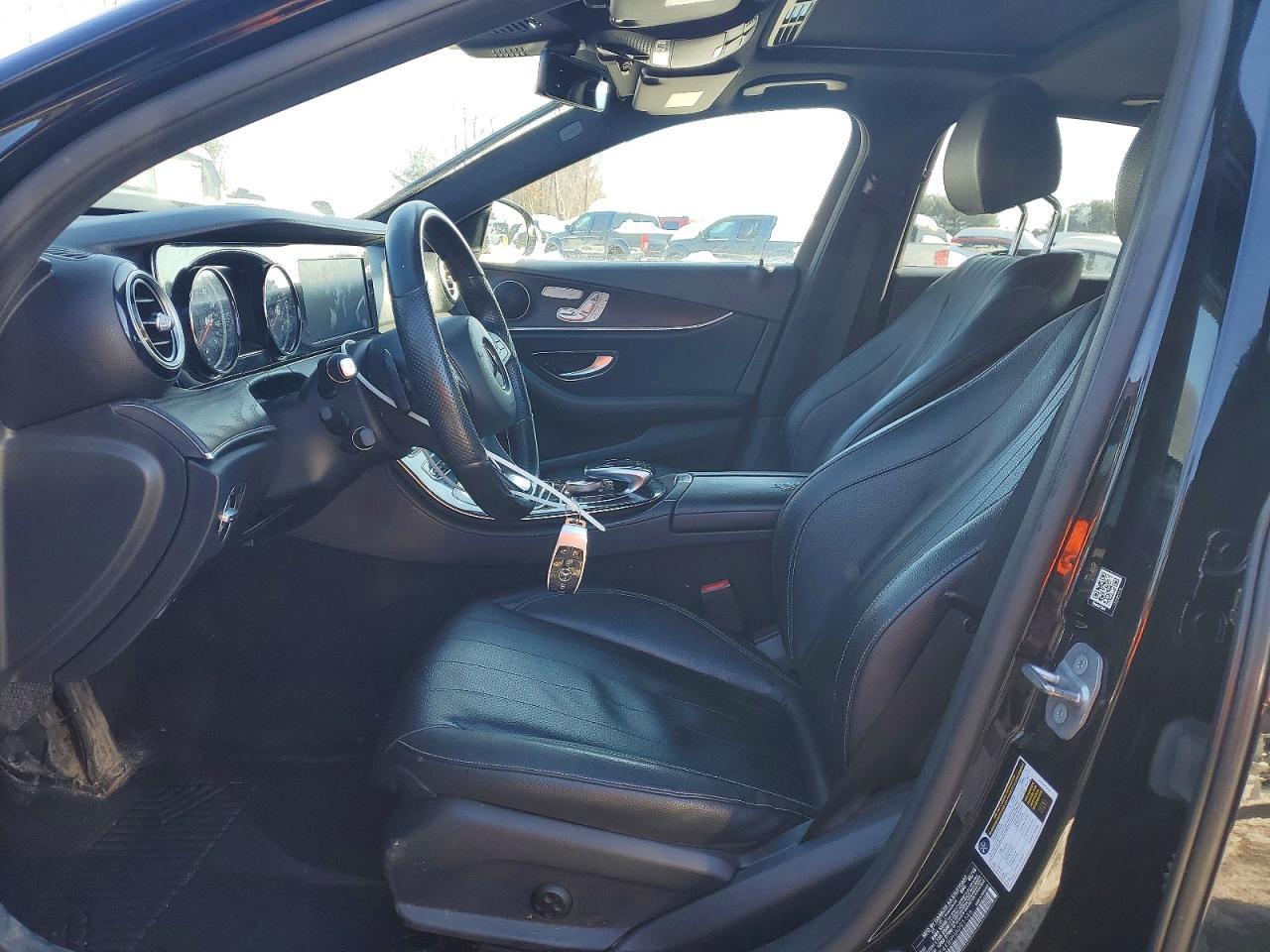 2017 Mercedes-Benz E 300 4Matic - Image 7