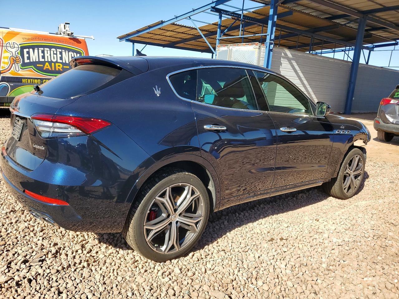 2023 Maserati Levante Gt - Фото 3