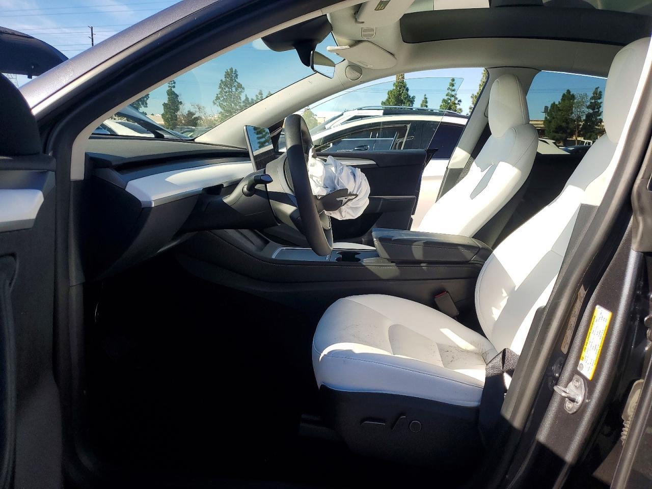 2023 Tesla Model Y - Фото 7