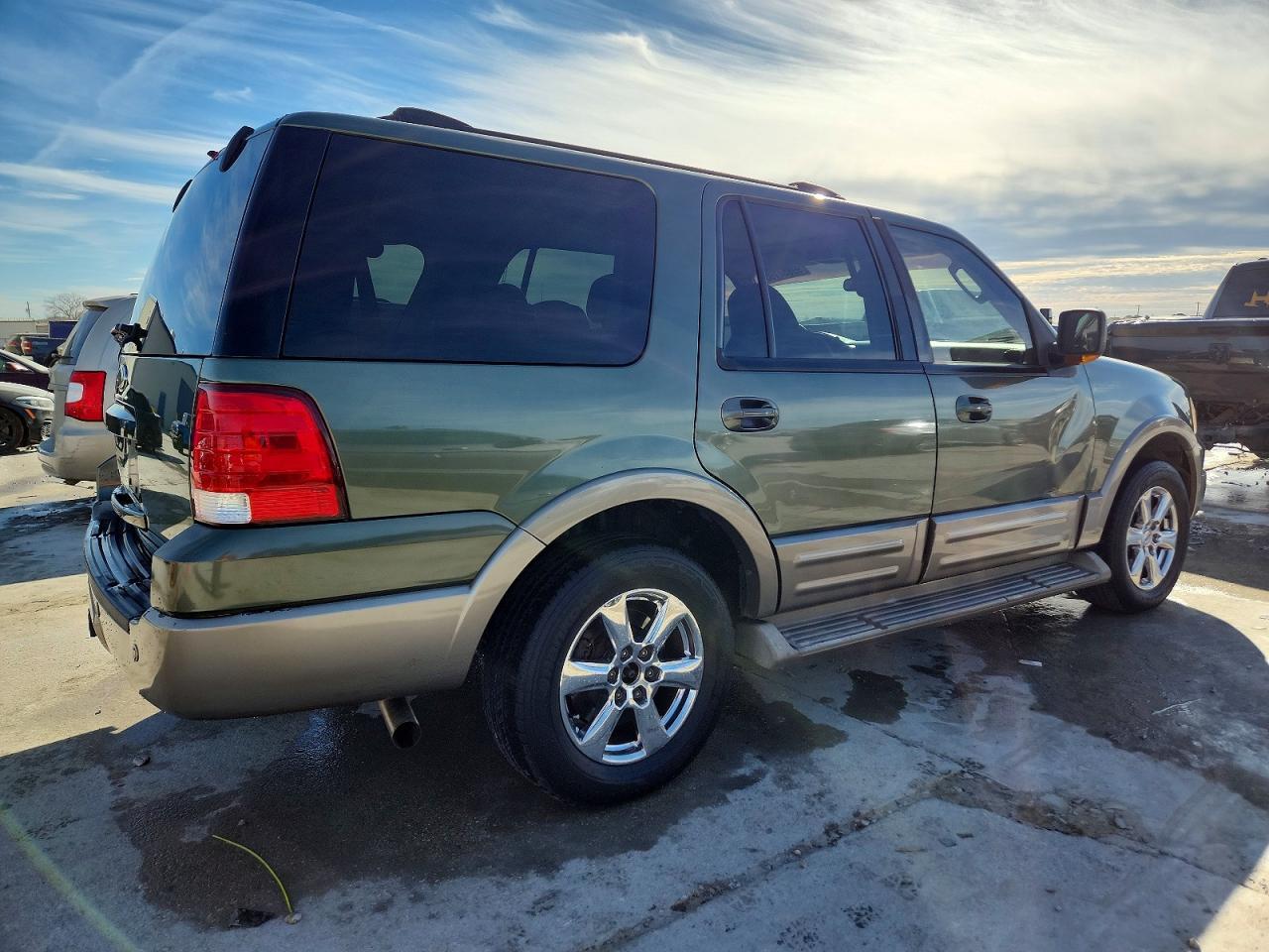 2004 Ford Expedition Eddie Bauer - Image 3