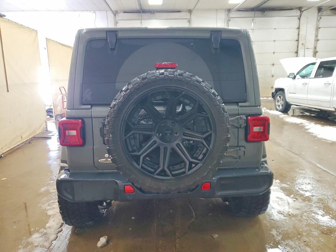 2020 Jeep Wrangler Unlimited Sahara - Фото 6