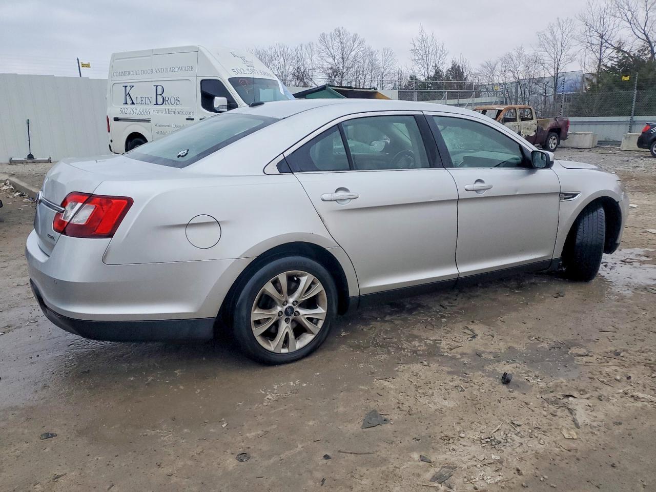 2012 Ford Taurus Sel - Фото 3