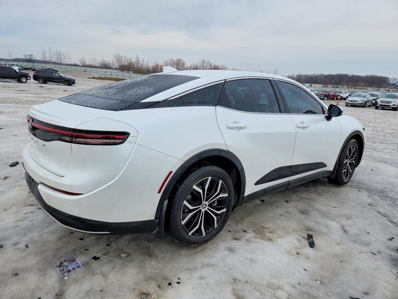 2024 Toyota Crown Xle - Image 3