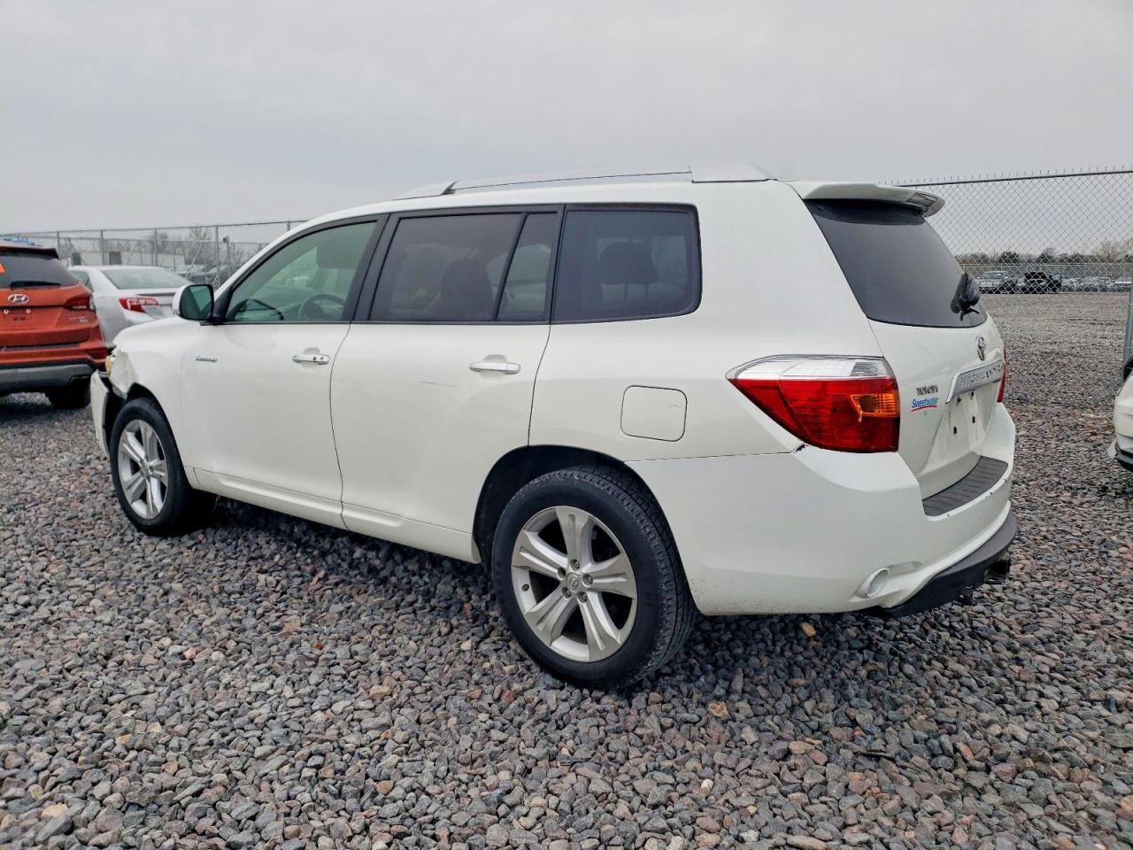 2008 Toyota Highlander Limited - Image 2
