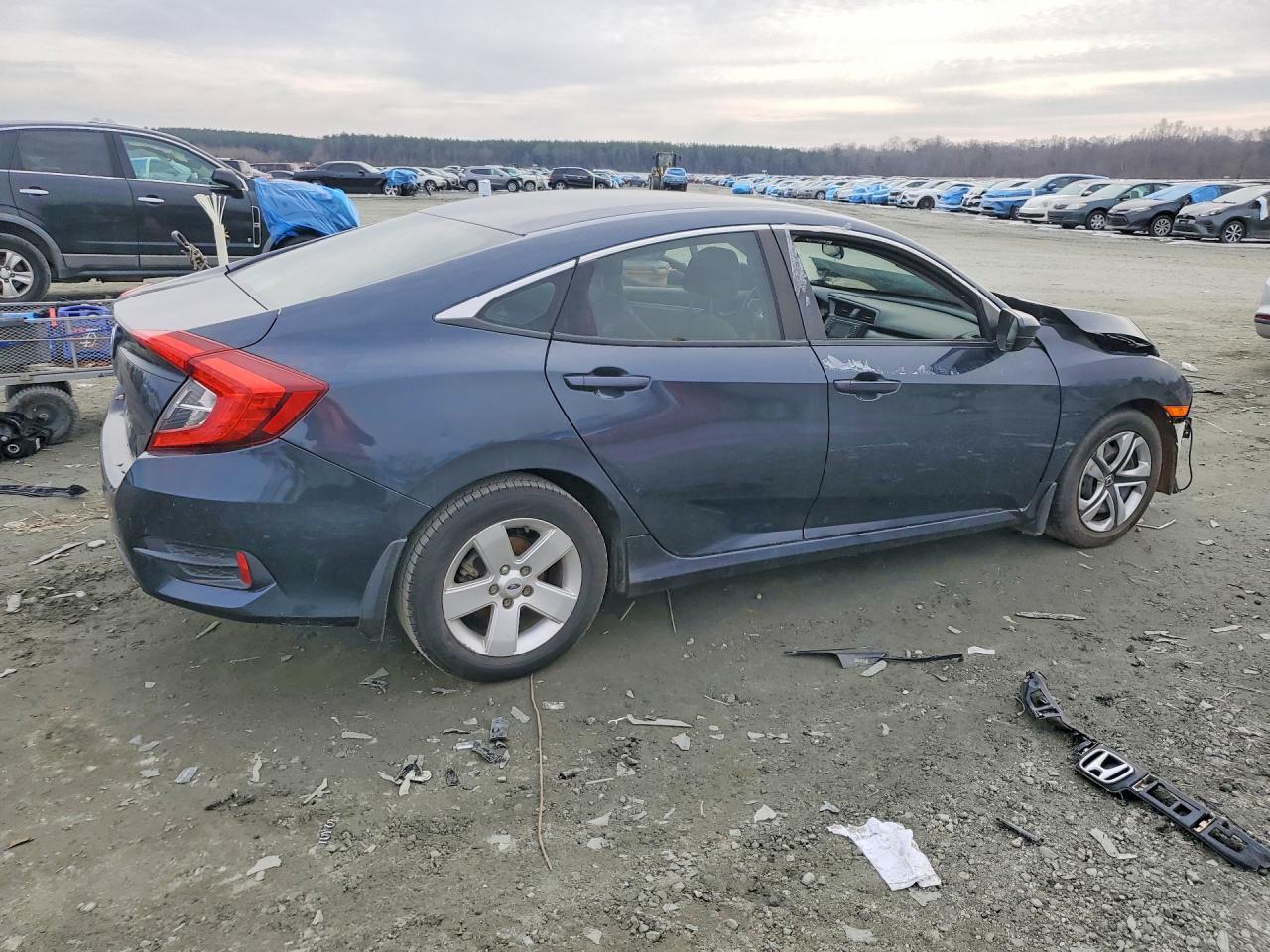 2017 Honda Civic Lx - Image 3