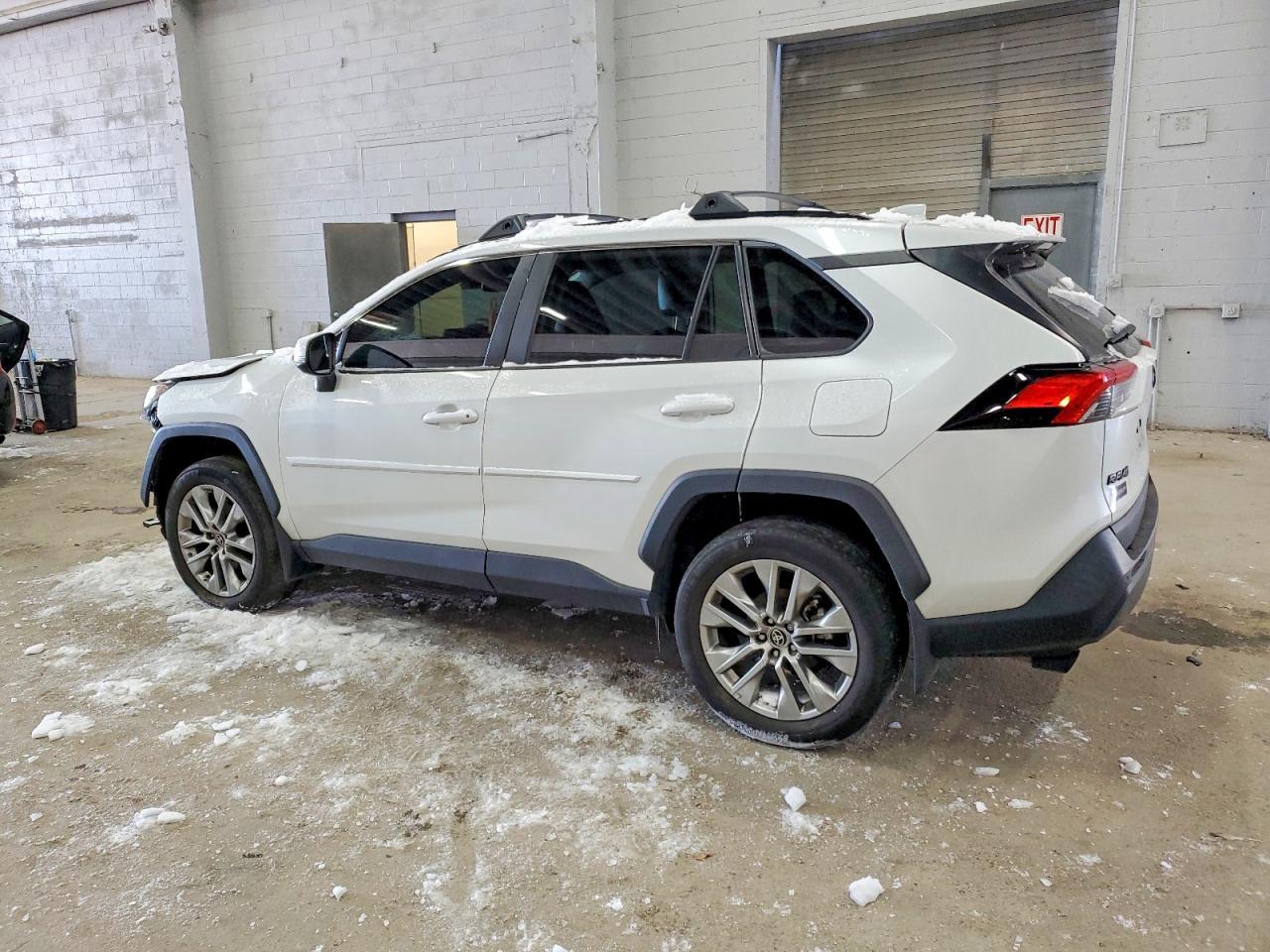 2023 Toyota Rav4 Xle Premium - Фото 2