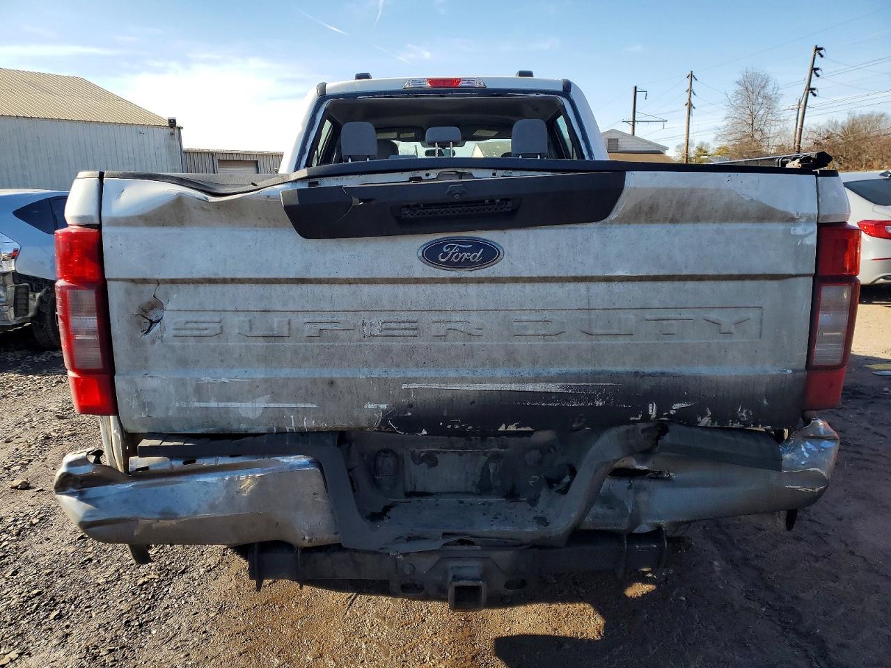 2022 Ford F250 Super Duty - Фото 6