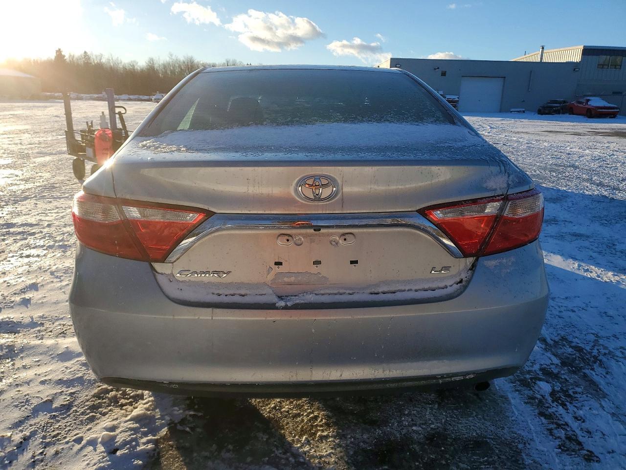 2015 Toyota Camry Le - Image 6
