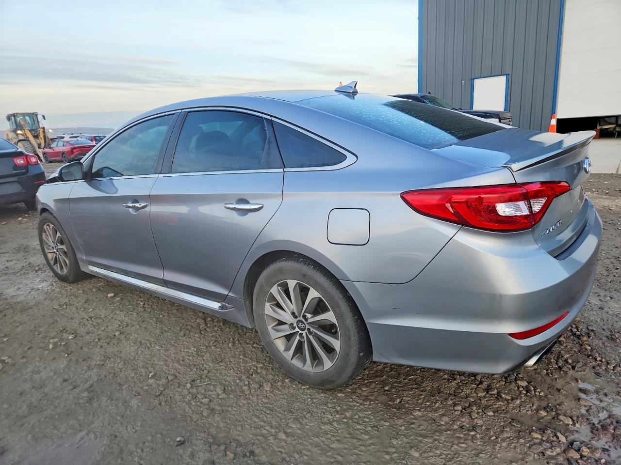 2016 Hyundai Sonata Sport - Фото 2