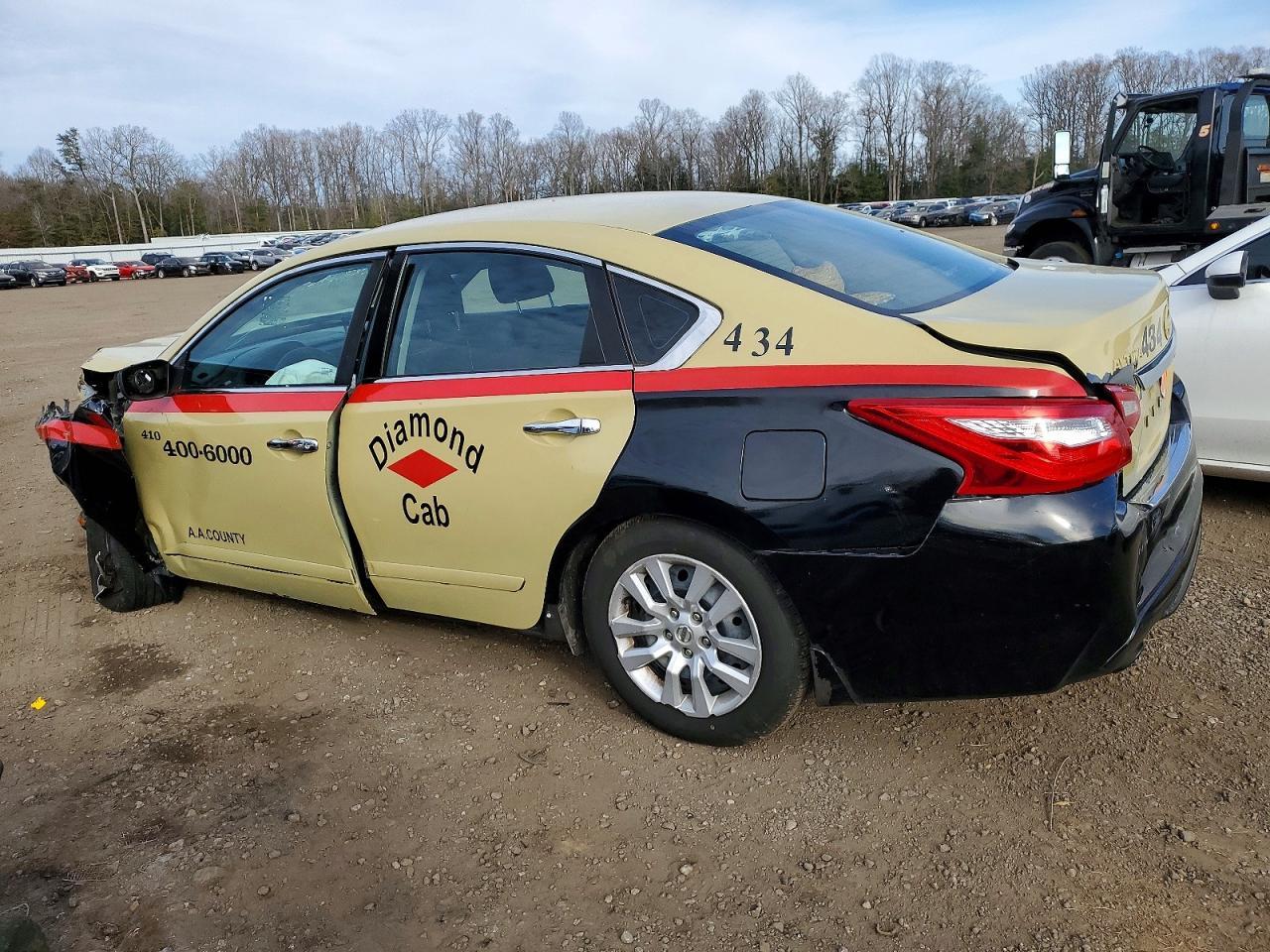 2016 Nissan Altima 2.5 - Фото 2