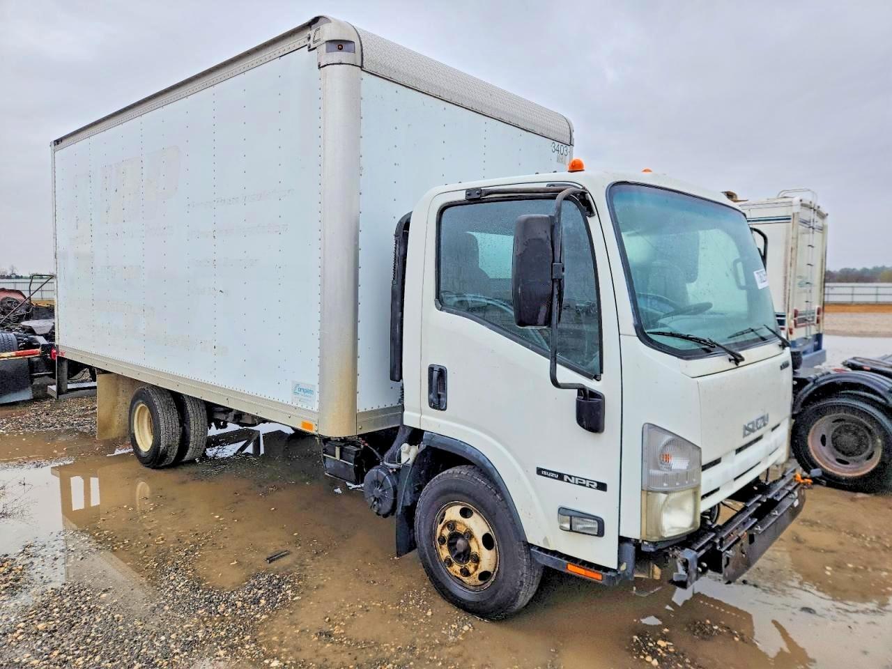 2015 Isuzu Npr Box Truck - Image 4