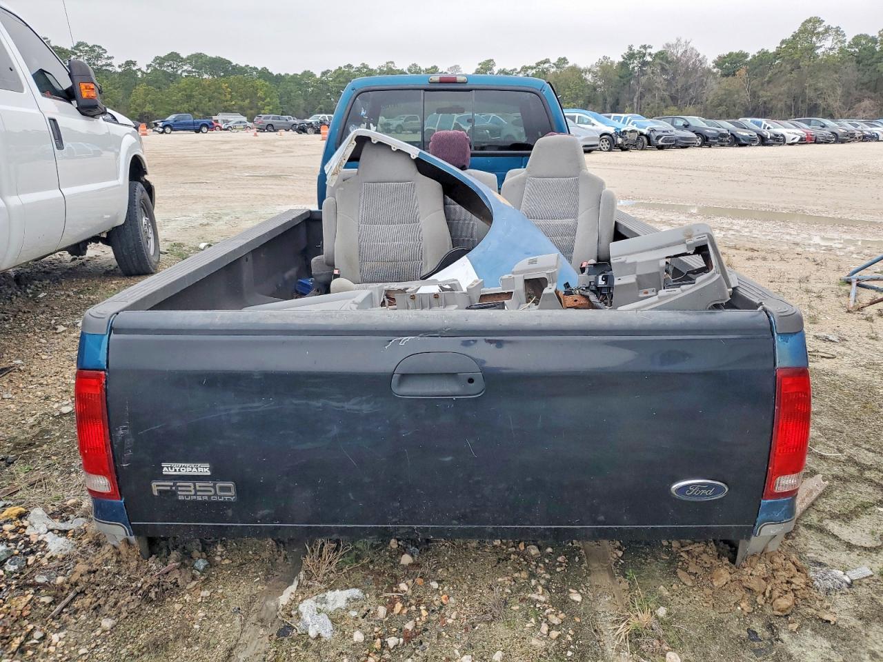 2002 Ford F350 Super Duty - Фото 6