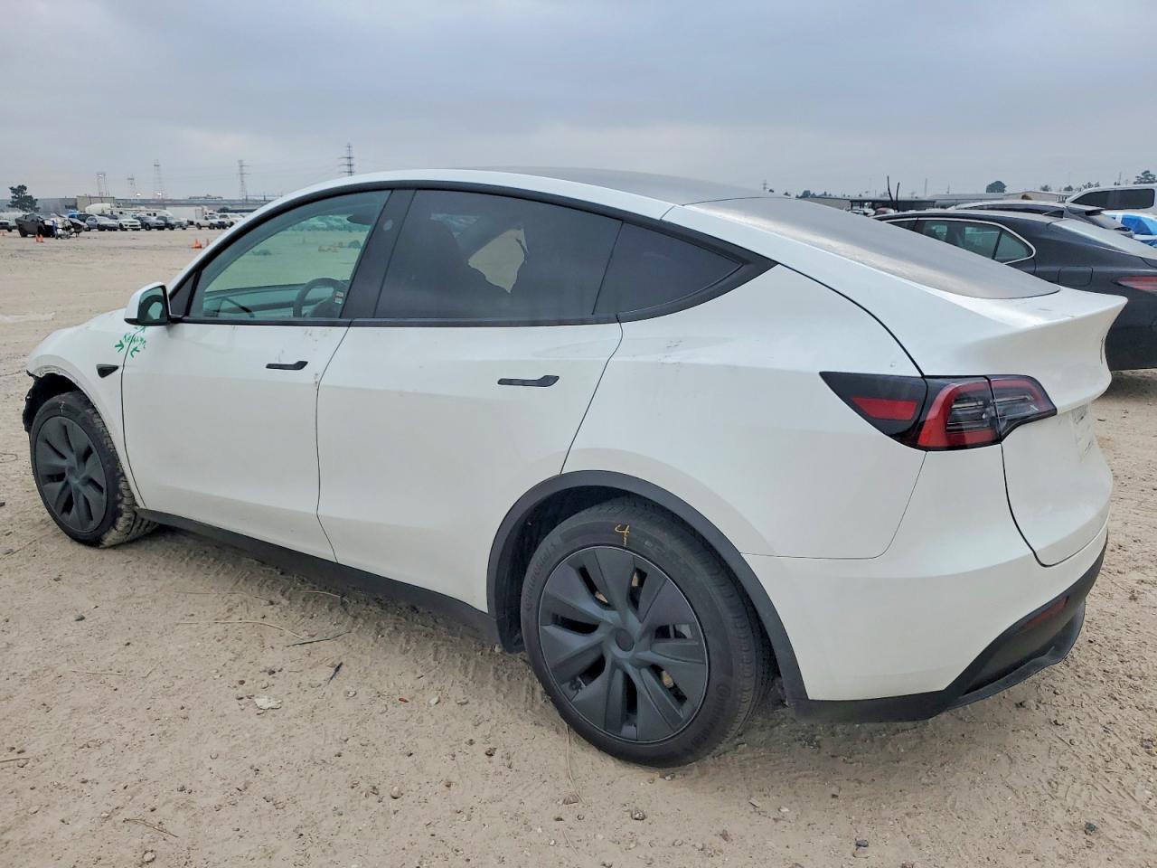 2024 Tesla Model Y - Image 2