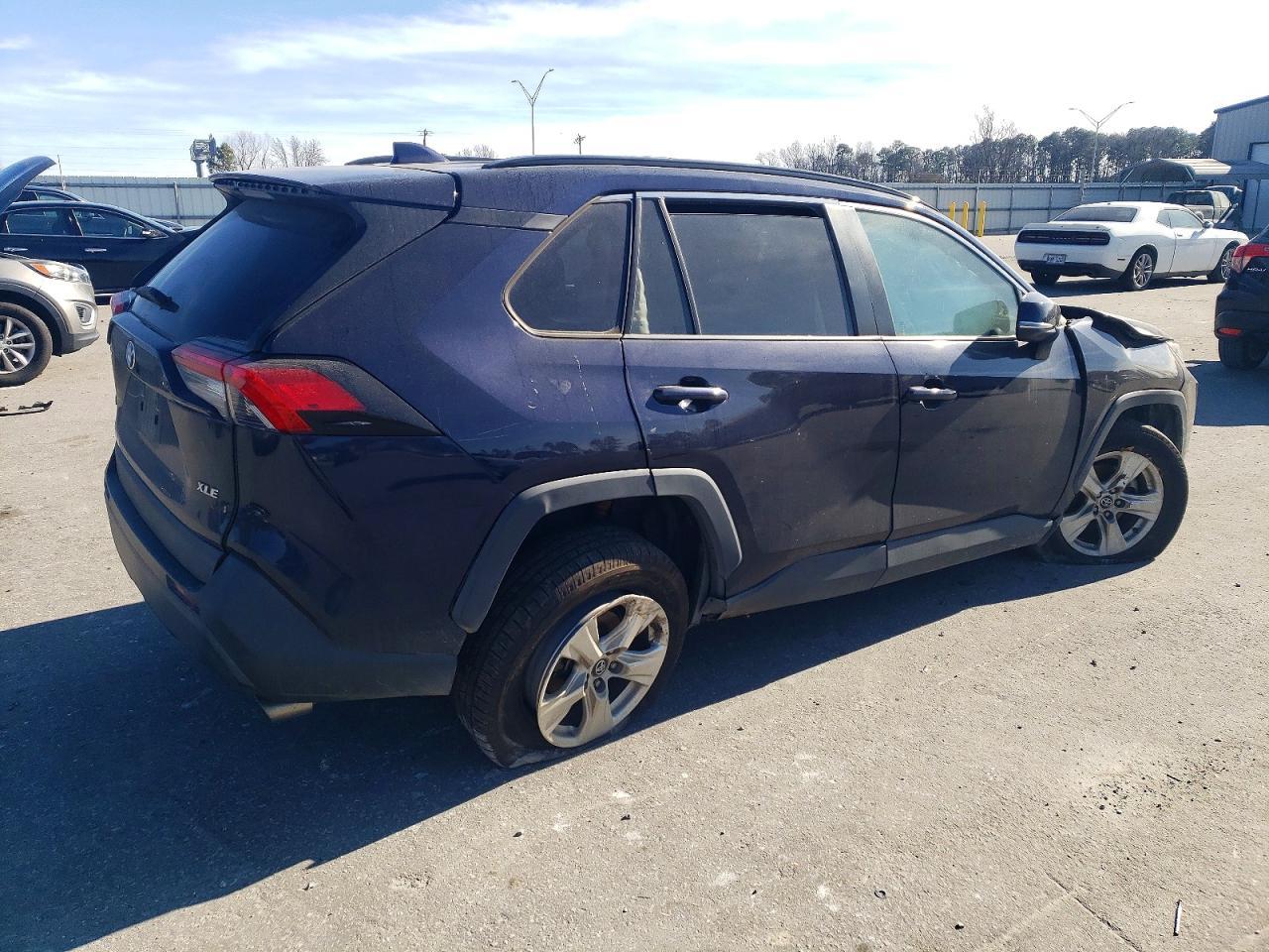 2019 Toyota Rav4 Xle - Фото 3