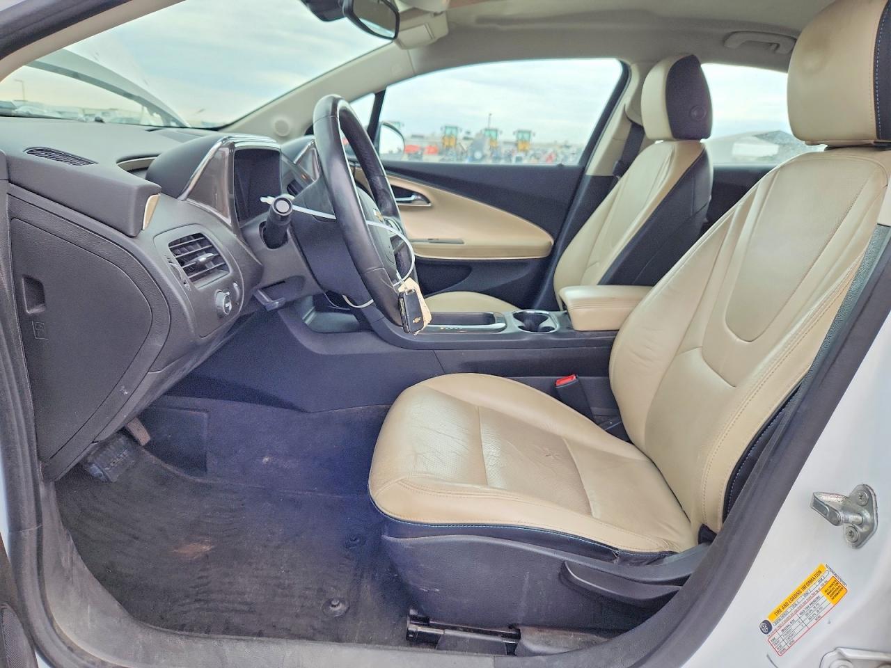 2012 Chevrolet Volt - Image 7