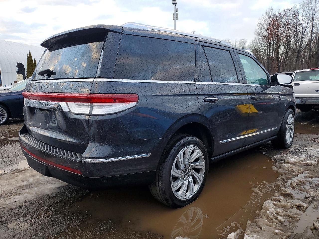 2024 Lincoln Navigator Reserve - Фото 3