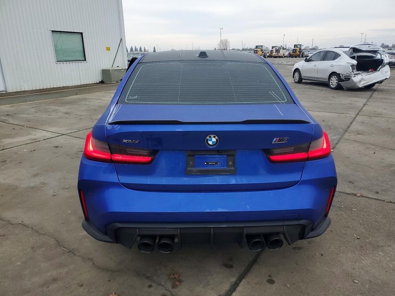 2025 BMW M3 Competition - Фото 6