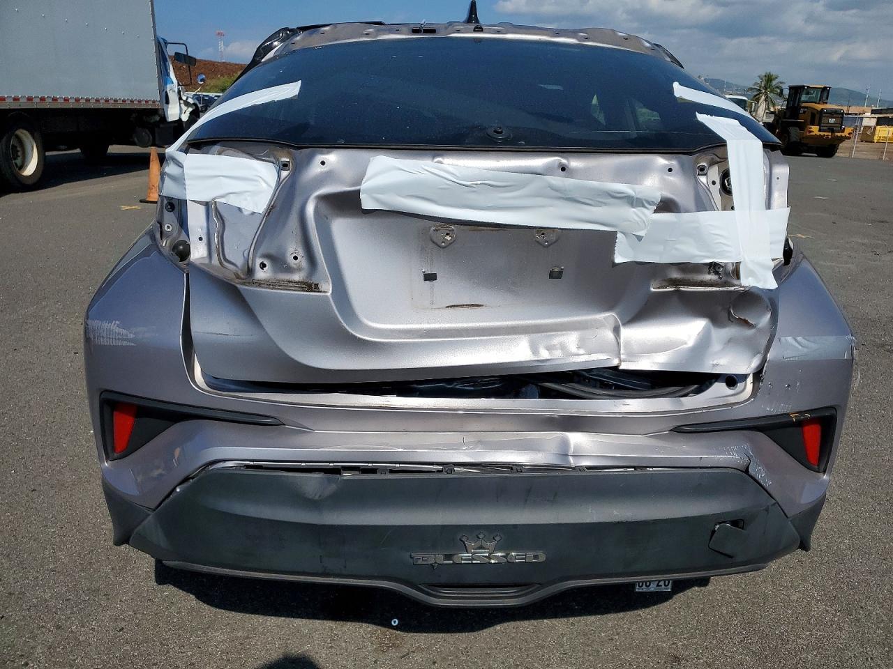 2020 Toyota C-Hr Xle - Image 6