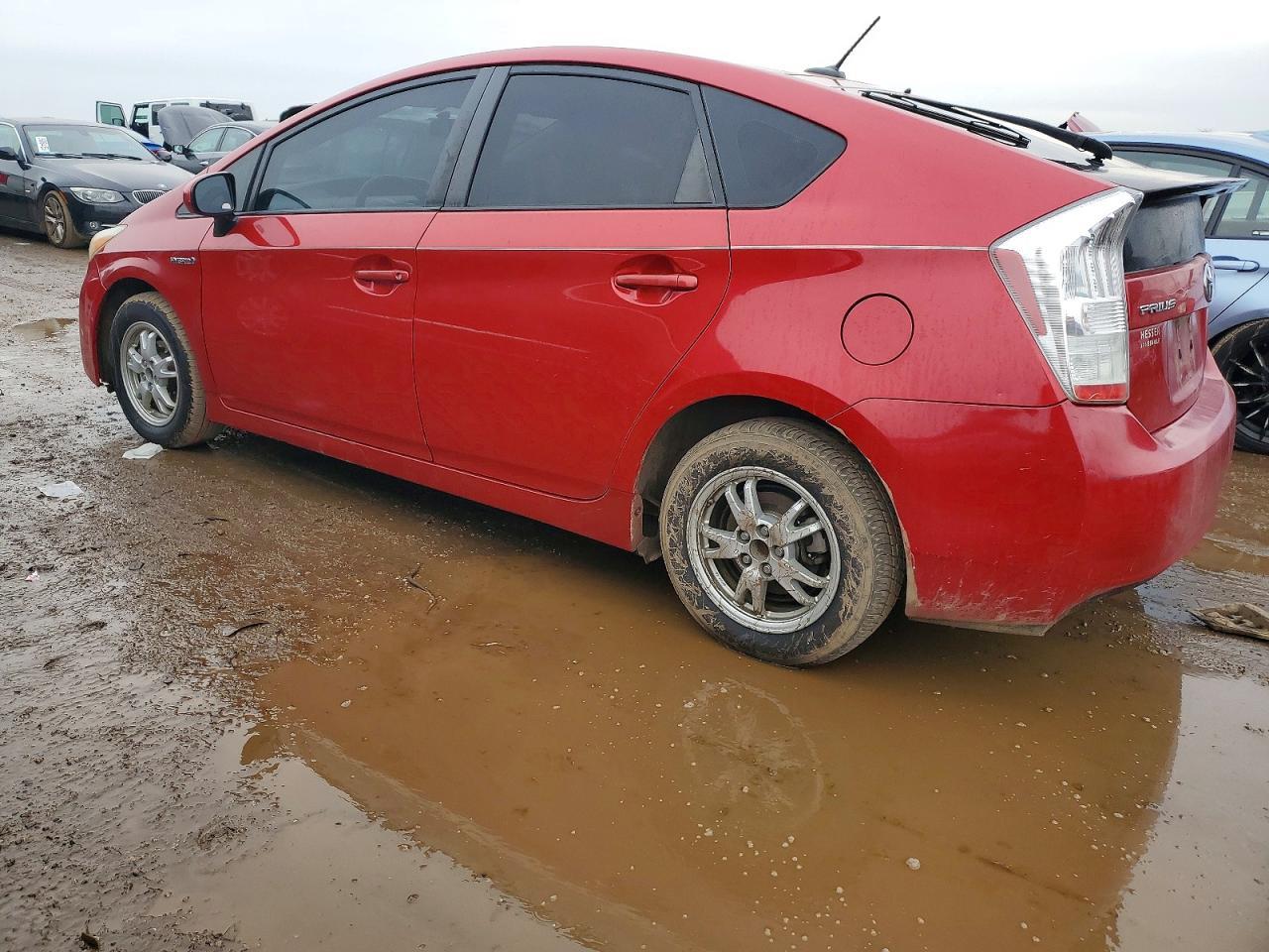 2011 Toyota Prius - Image 2