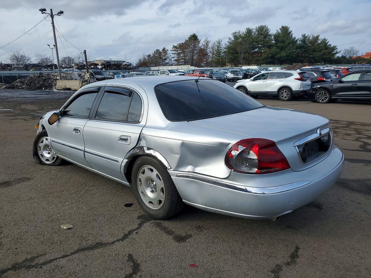 1998 Lincoln Continental - Image 2