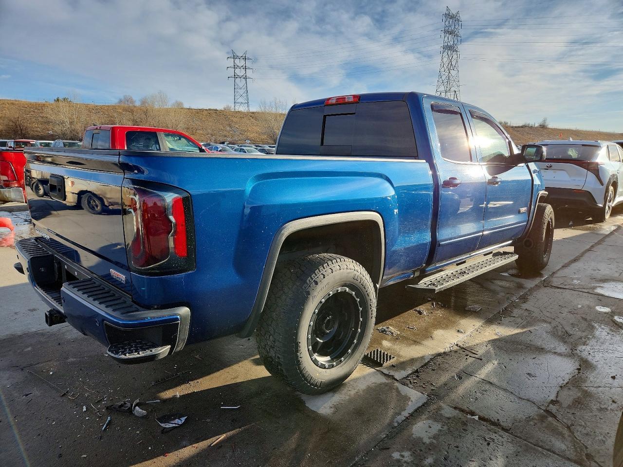 2017 GMC Sierra K1500 Slt - Image 3
