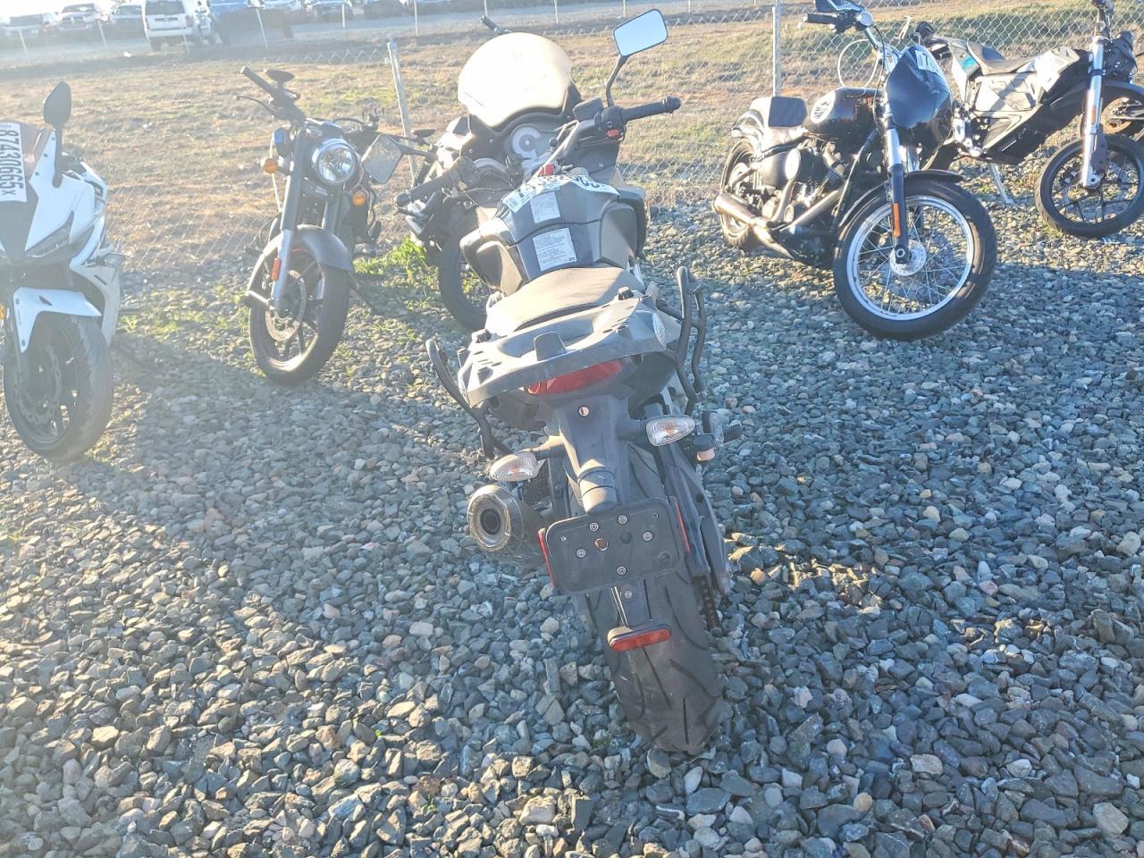 2010 Aprilia Mana 850 Gt - Фото 4