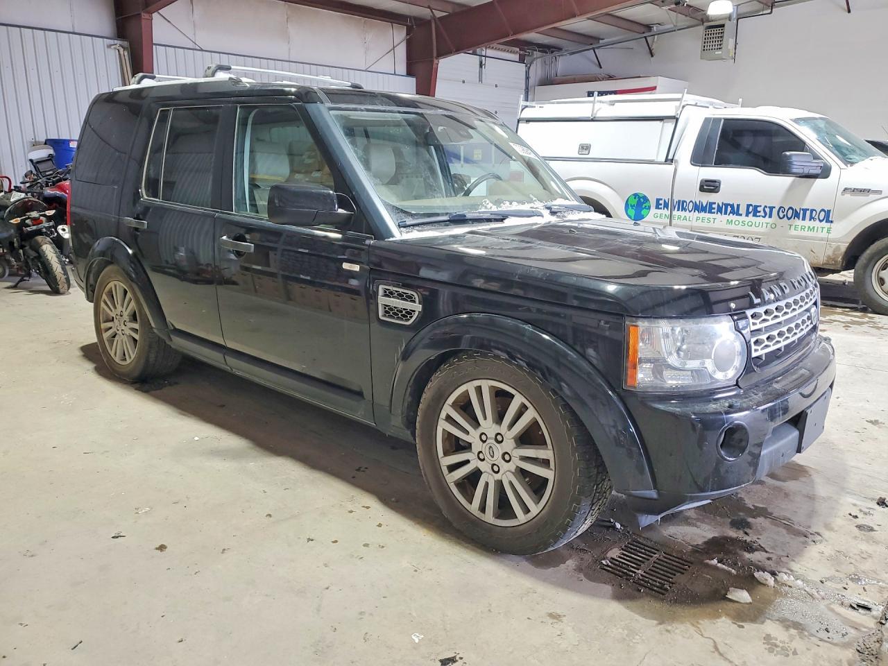 2016 Land Rover Lr4 - Image 4