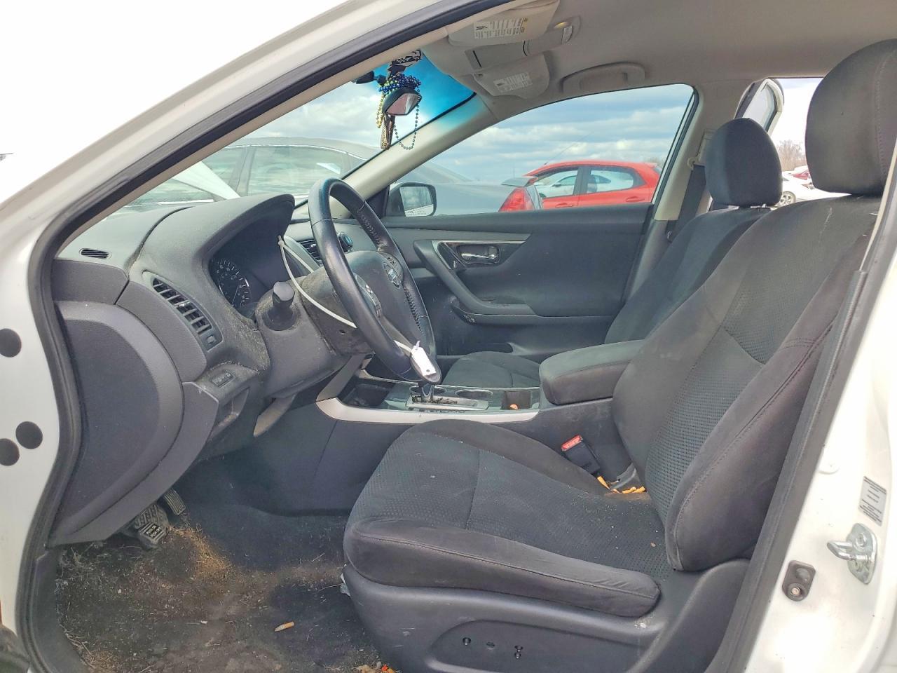 2014 Nissan Altima 2.5 - Image 7