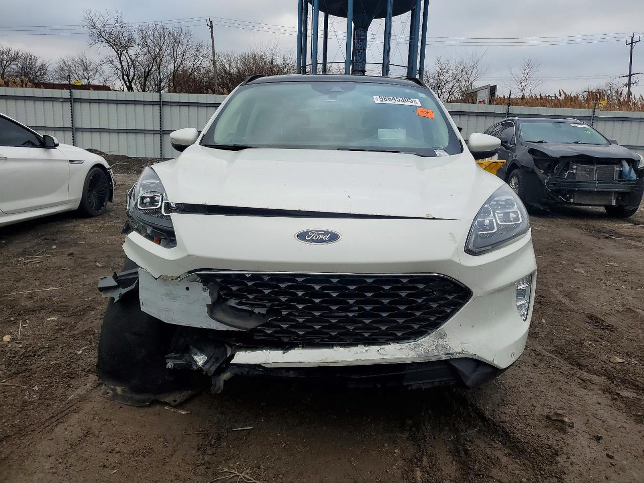 2020 Ford Escape Titanium - Image 5