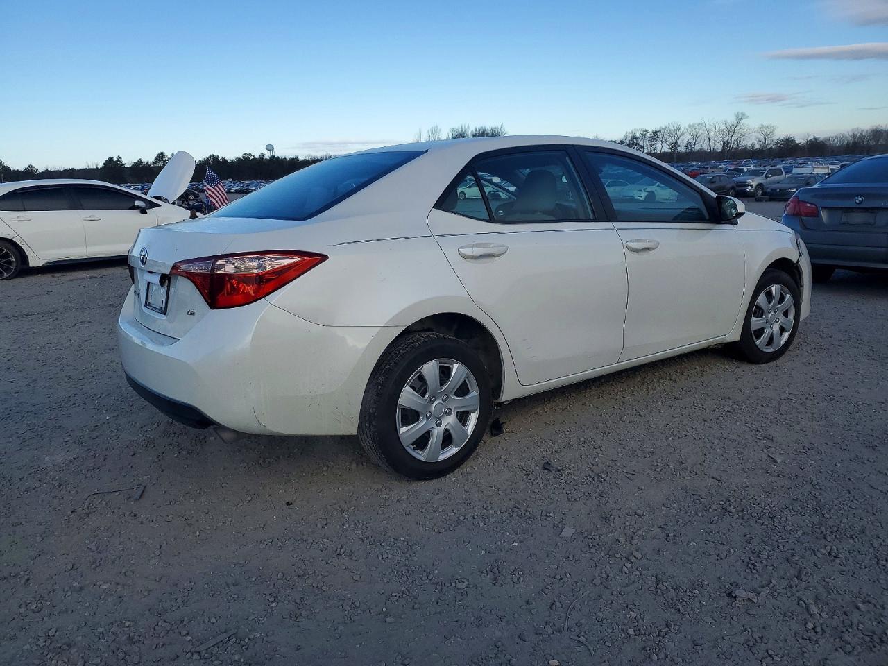 2017 Toyota Corolla L - Фото 3